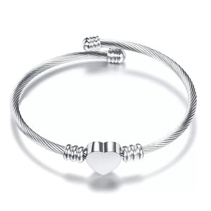 Elegant Silver Heart Bracelet